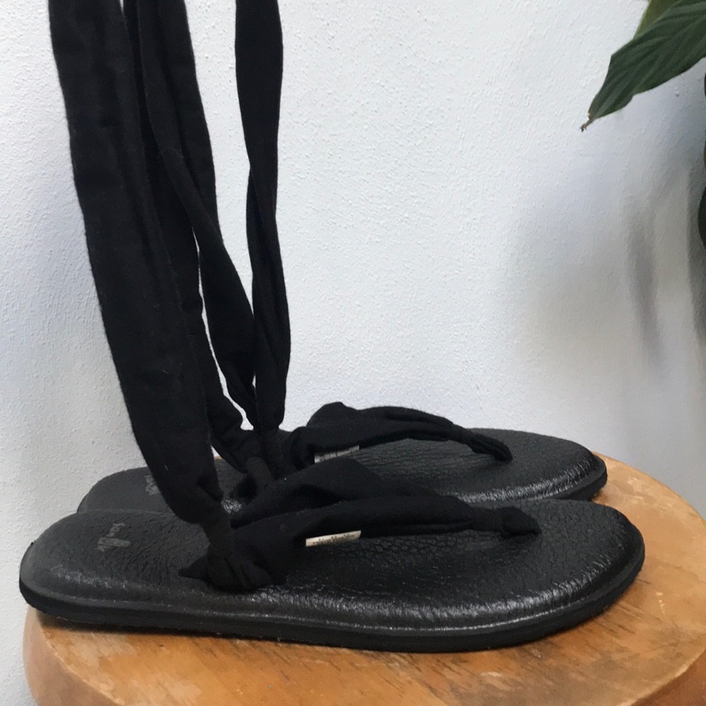brand new sanuk wrap sandal